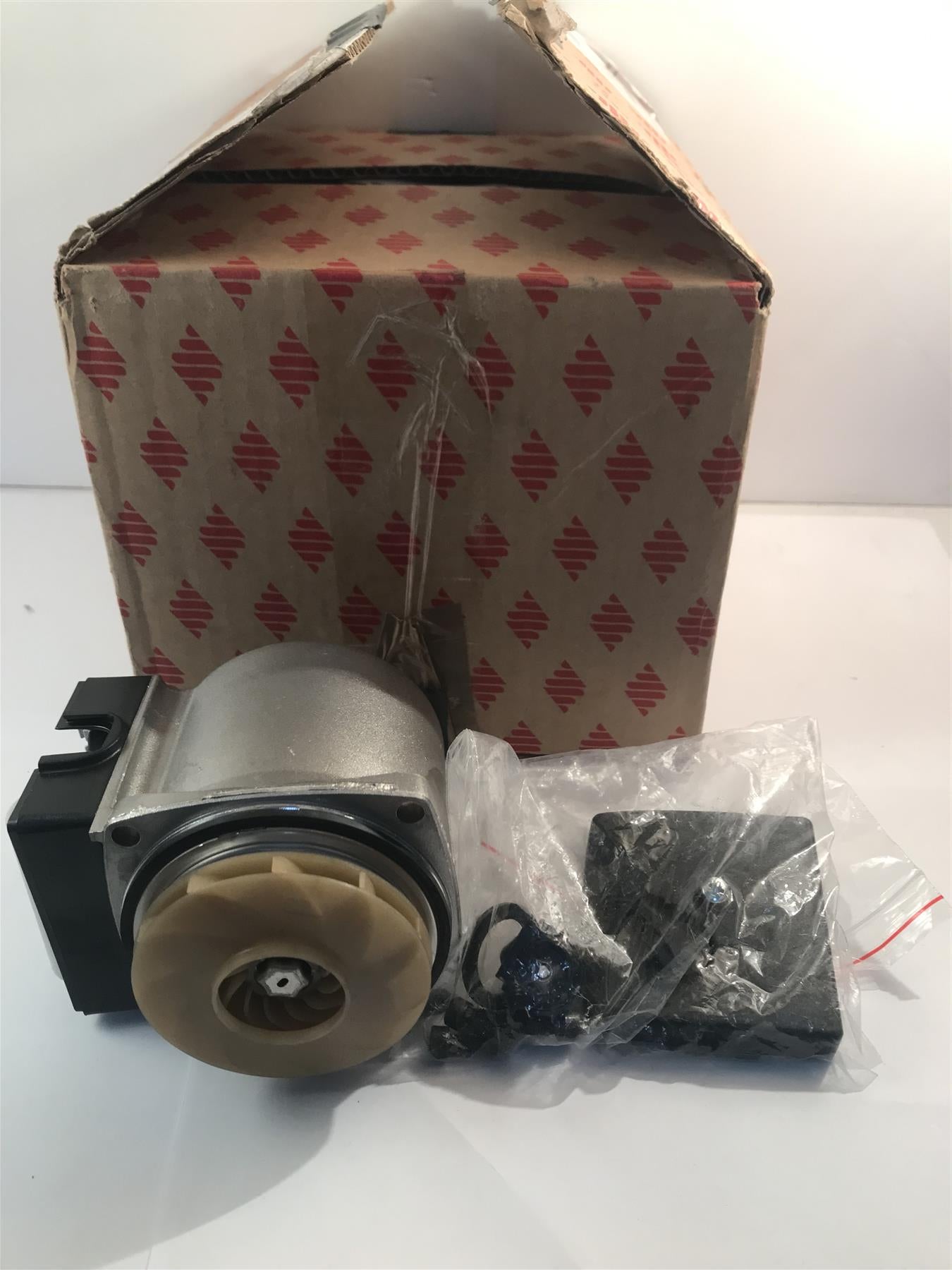 New Glowworm Betacom 24C 30C Pump 0020061598 ( Head only )