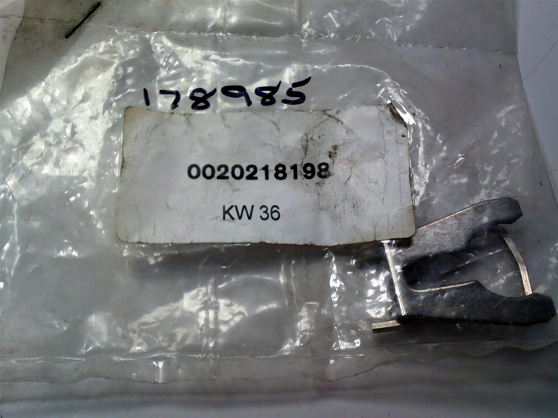 VAILLANT ECOTEC PLUS PRESSURE RELIEF SAFETY VALVE 178985