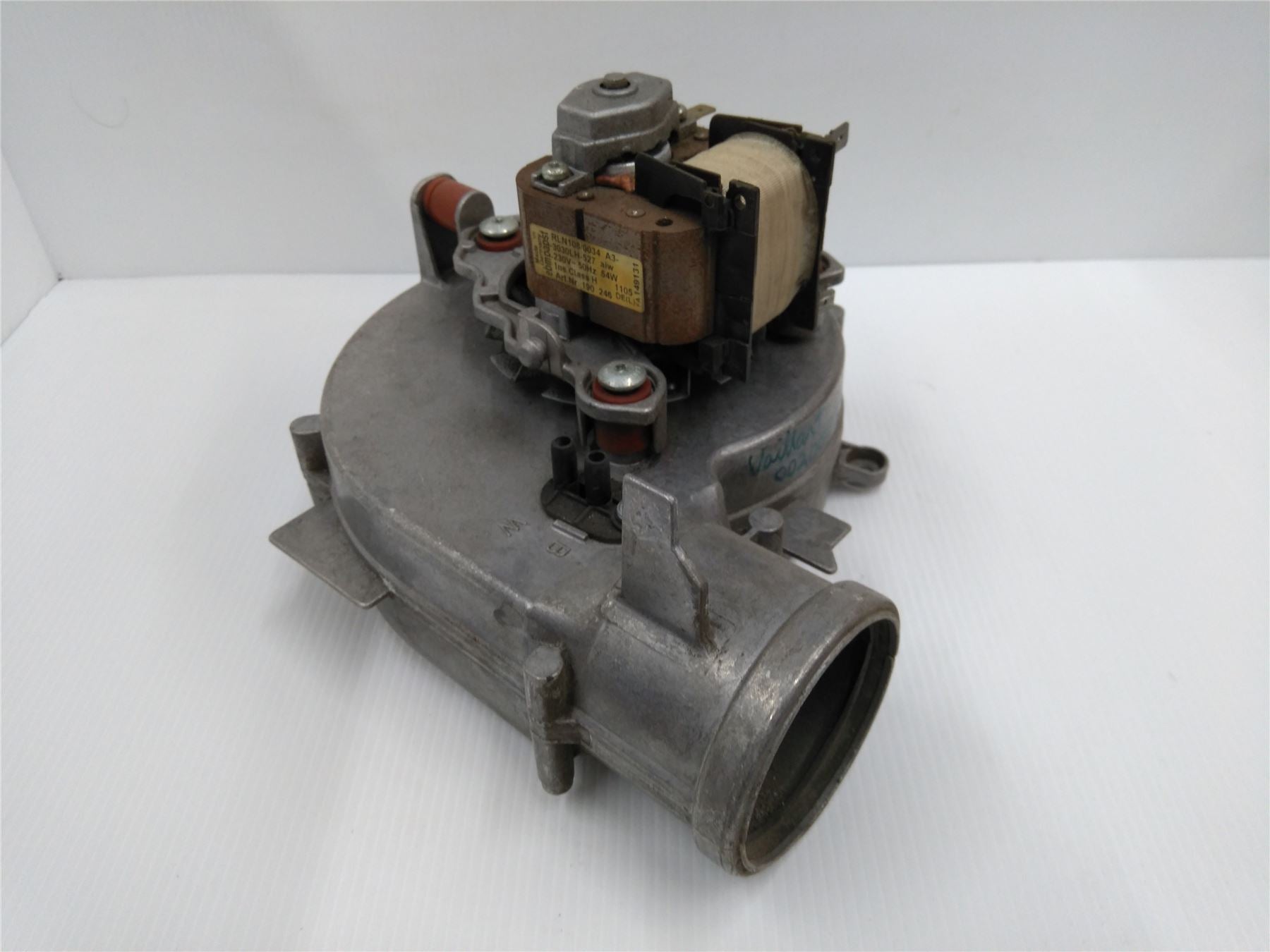 VAILLANT TURBOMAX  THERMOCOMPACT FAN 0020073800 190272 0020020008 12M WA