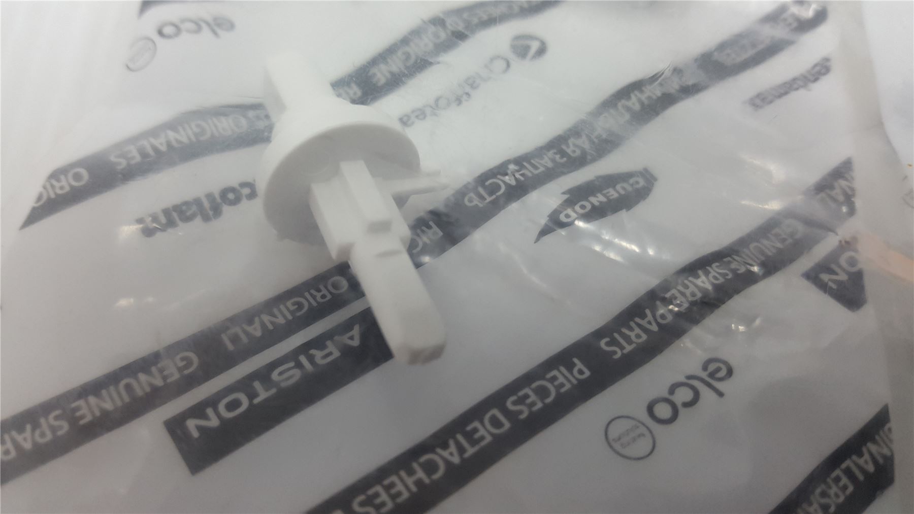 New Ariston 998575 Spindle – Temperature Knob