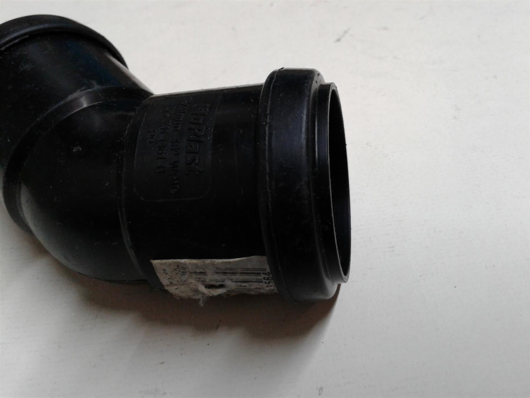 NEW FLOPLAST PUSH FIT 40MM WASTE PIPE BEND 45°(135°) PP BLACK WP19B