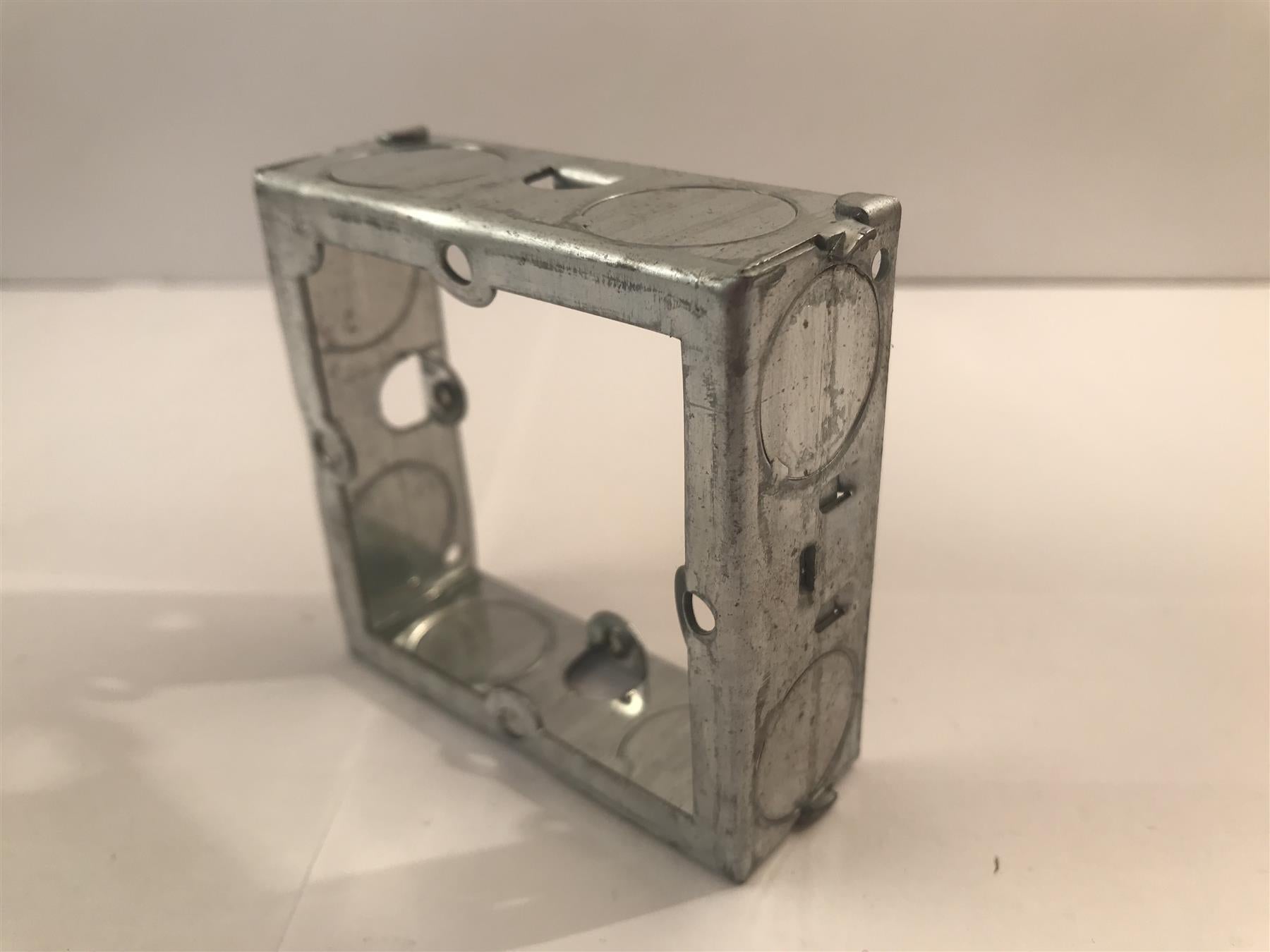 25mm Switch & Socket Box 1 Gang