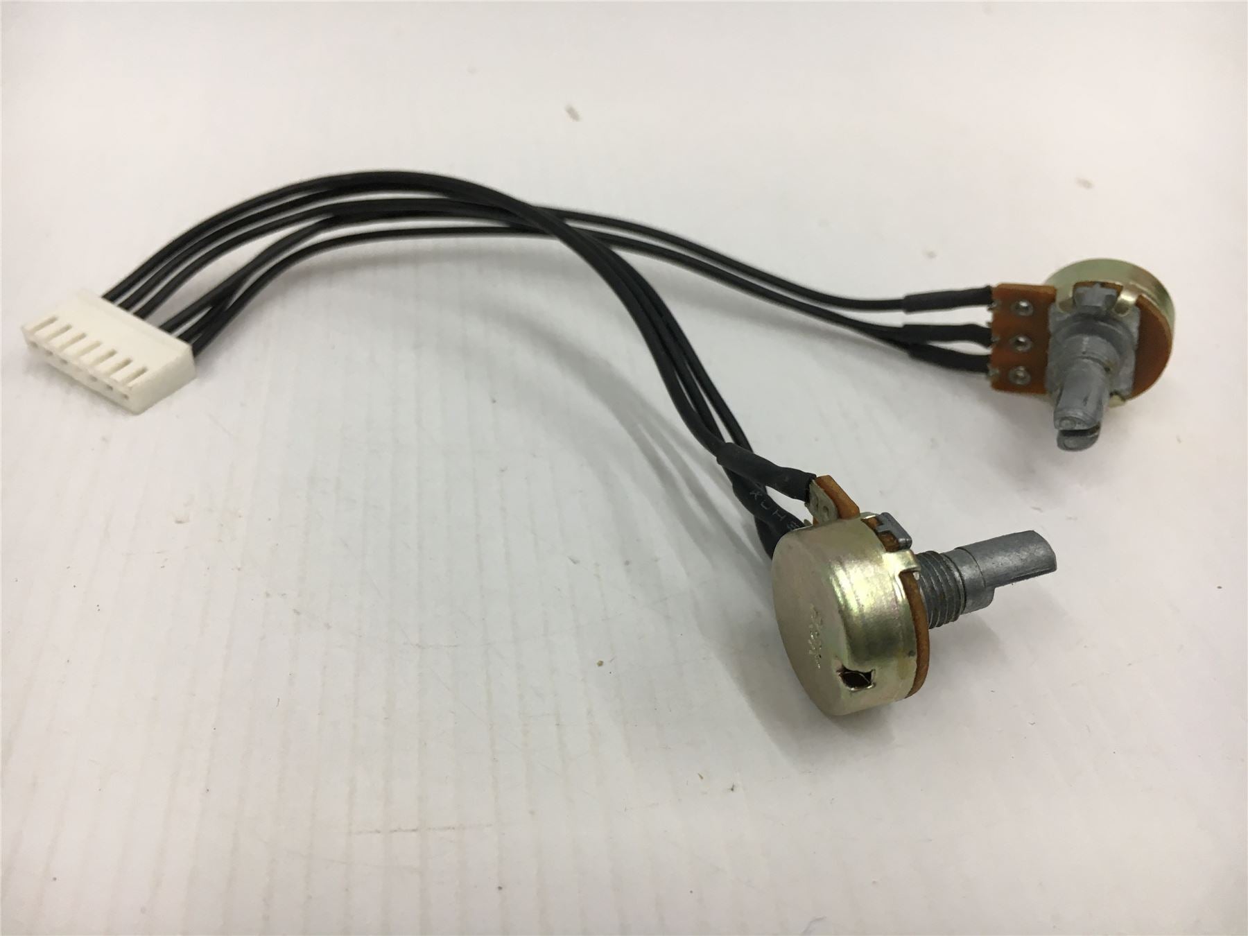 NEW HALSTEAD POTENTIOMETER GEM POT AND LEAD GEM870086