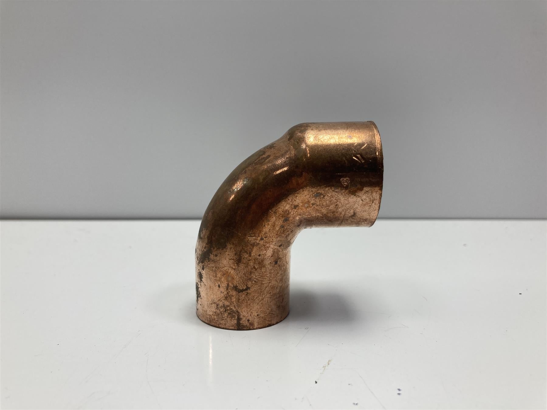 544765 cb end feed 90 deg elbow 28mm
