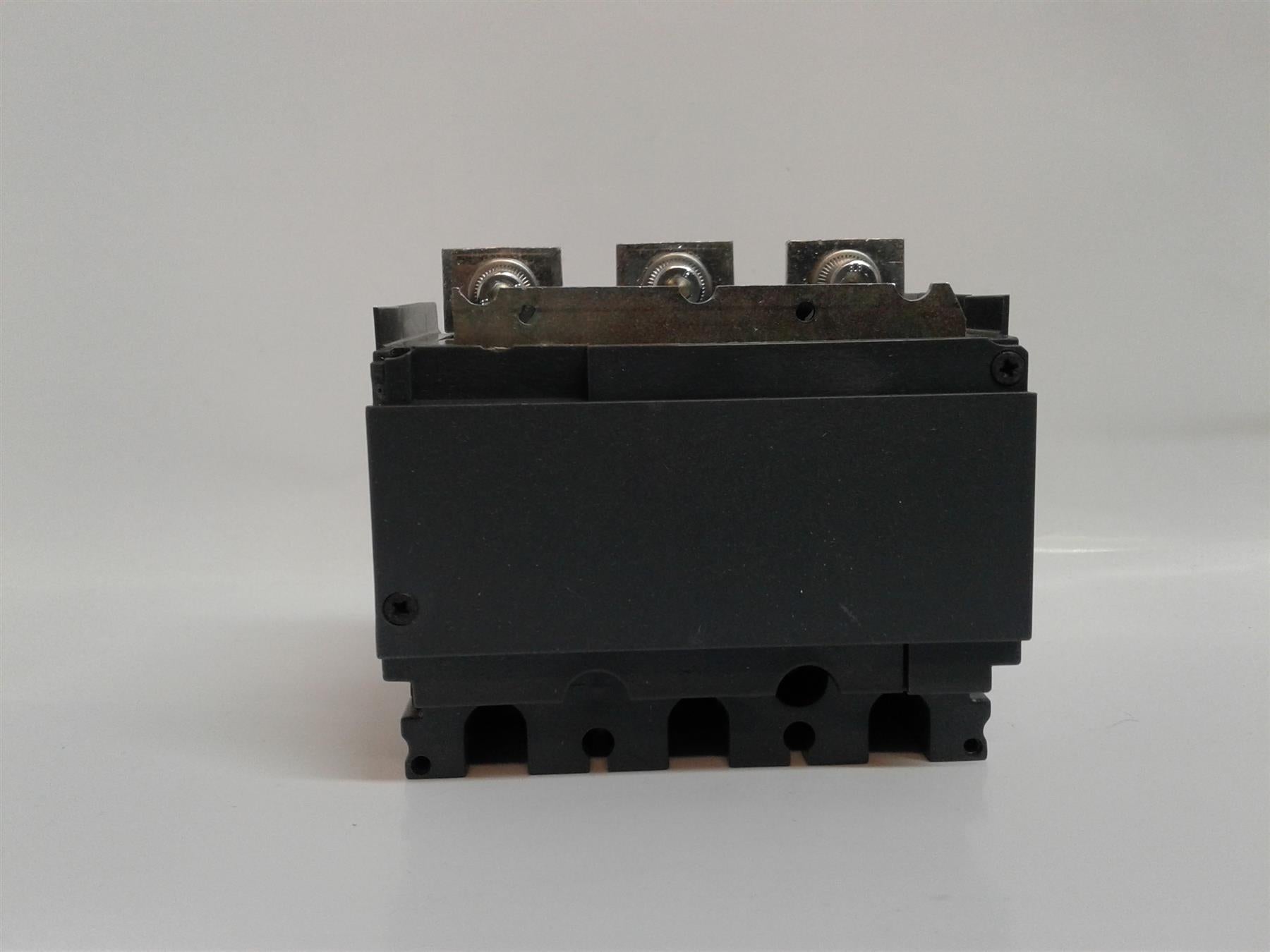 NEW Schneider Electric LV430557 CT Module TP 150A COMPACT NSX160/250