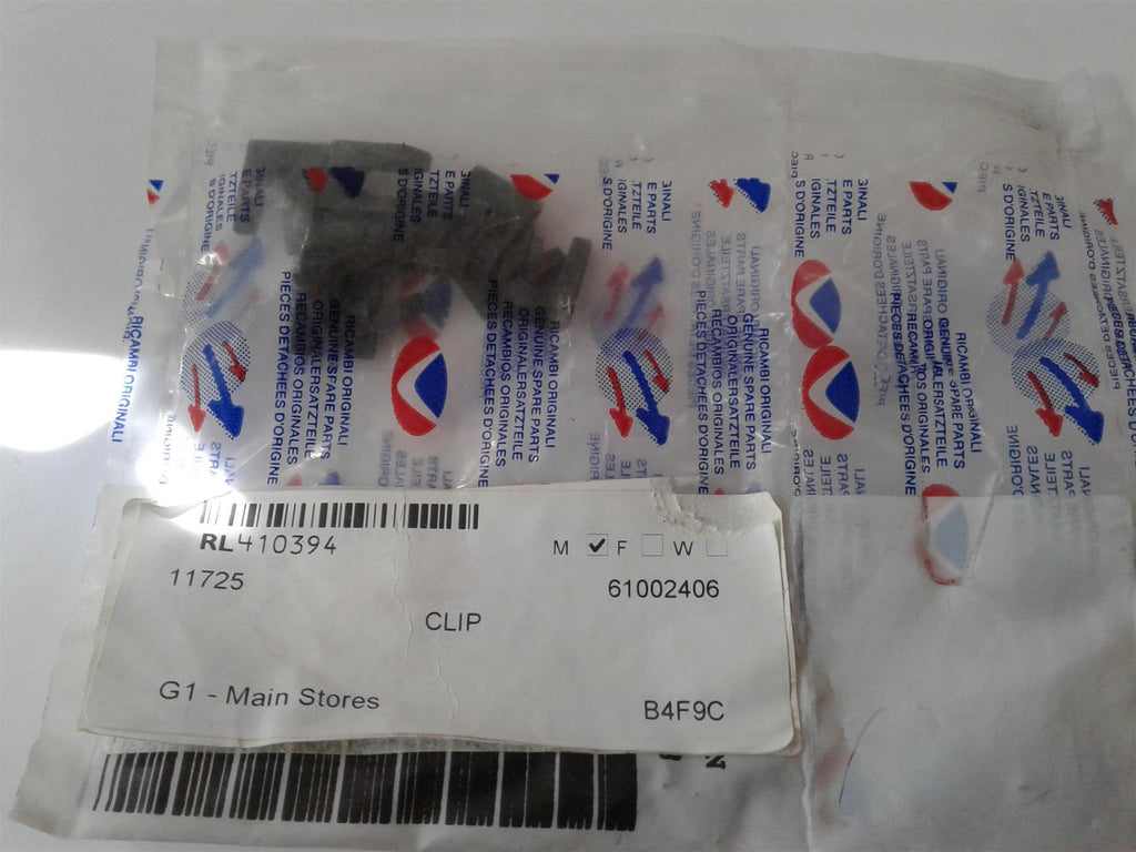 NEW ARISTON CHAFFOTEAUX HEAT EXCHANGER PIPE CLIPS (PKT 10) 61002406