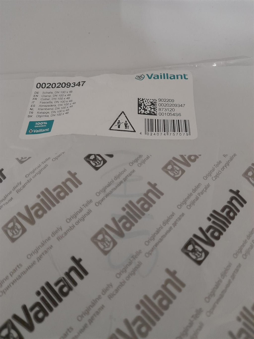 Vaillant Flue Clamp (100x48) 0020209347