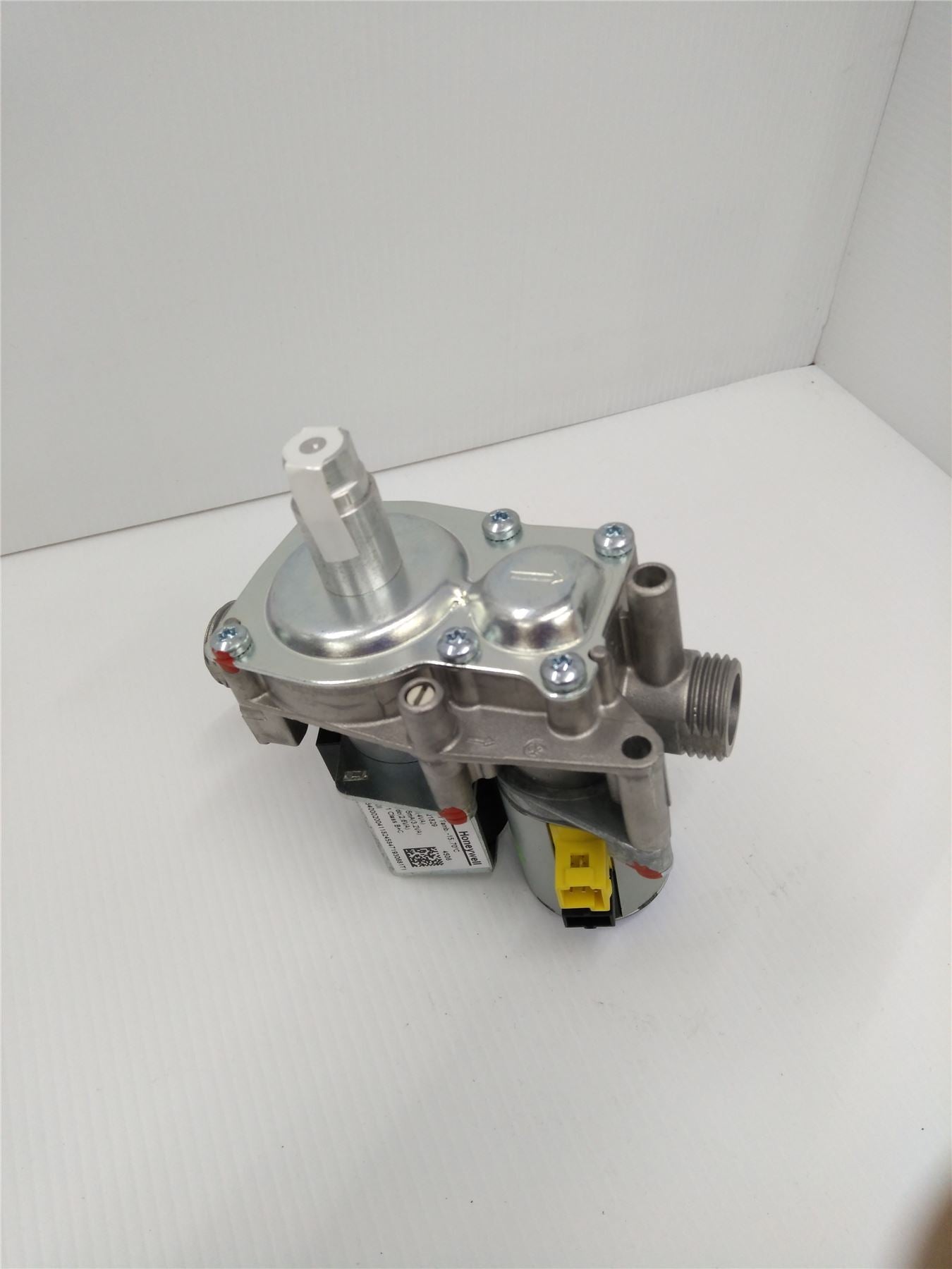 NEW VAILLANT ECOTEC GAS VALVE 0020148381 0020148383 VK8515MR4571U 0020148382