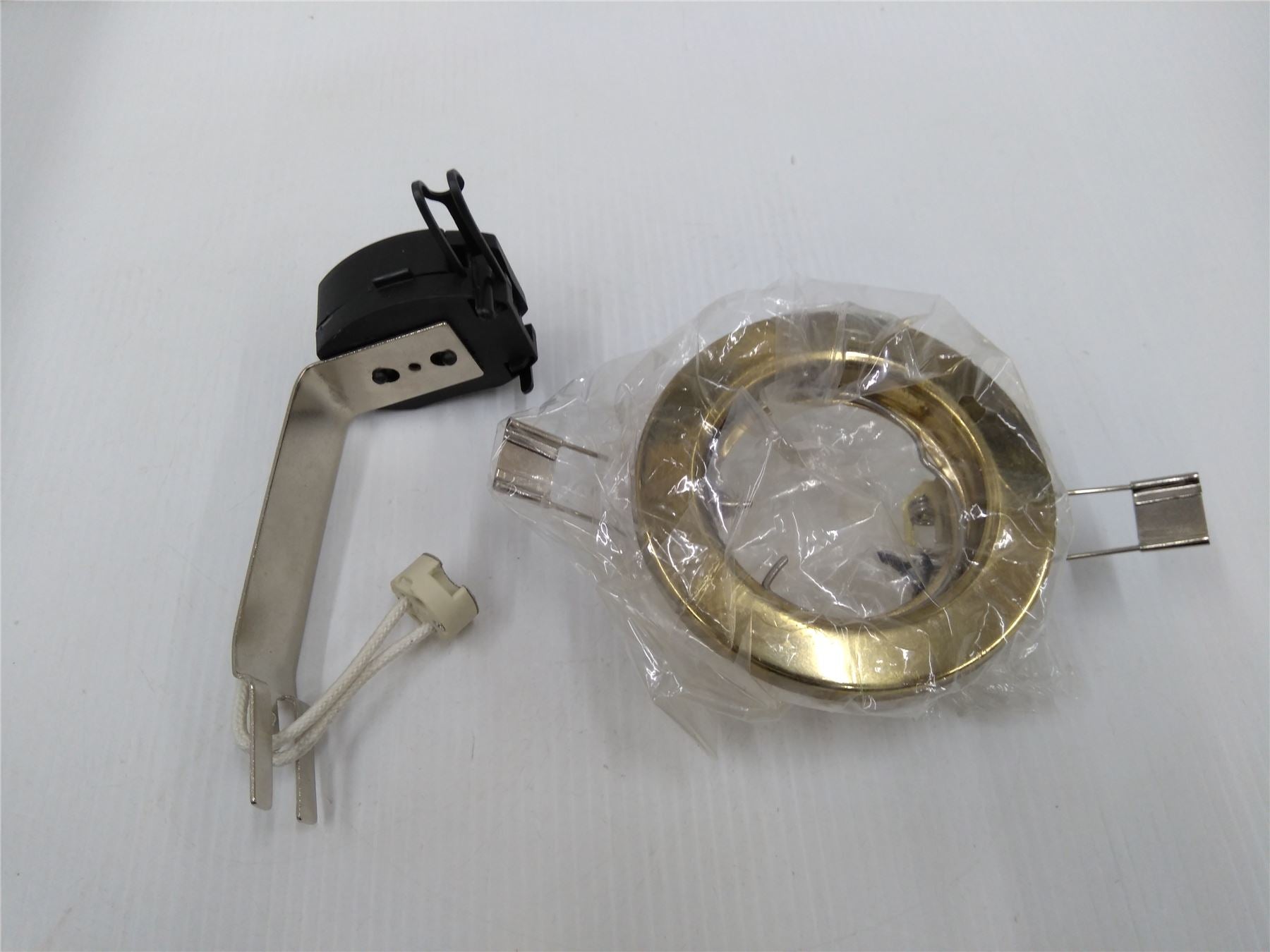 Aurora Low Voltage Showerlight and fixed terminal bracket (polished brass)