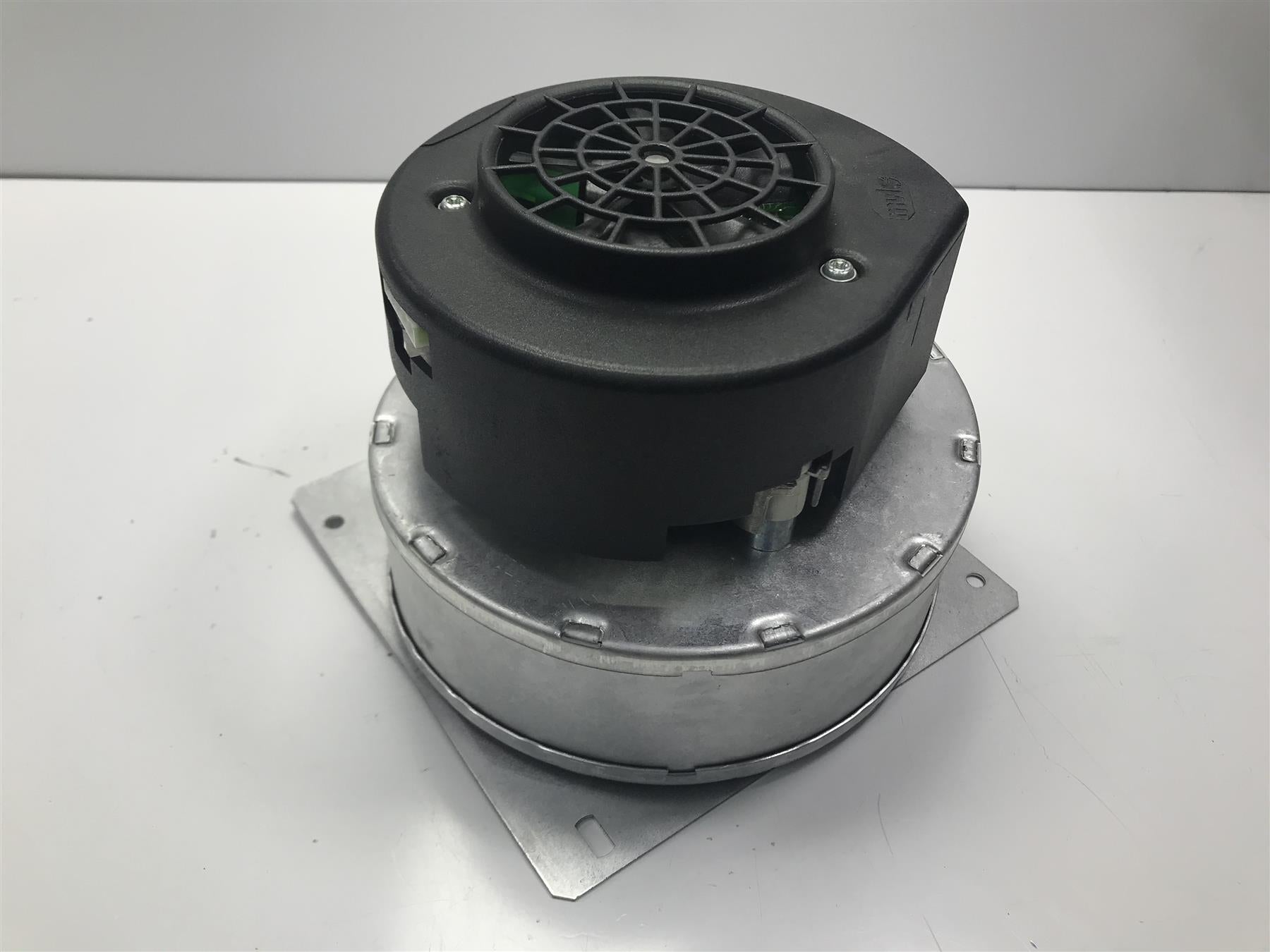 NEW VAILLANT FAN 190262