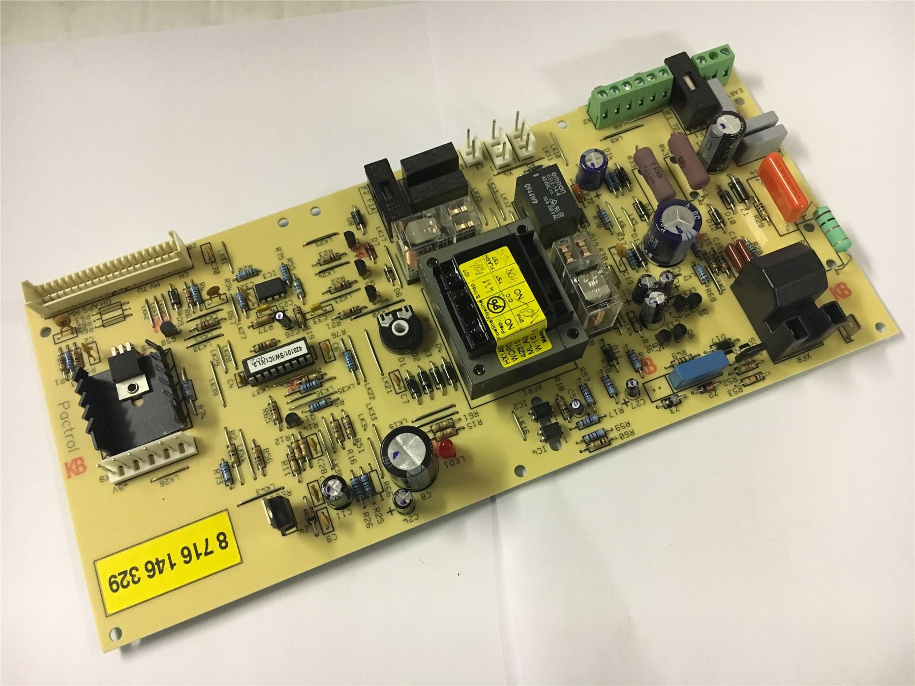 Worcester Bosch 28i RSF PCB 87161463290 12m warranty