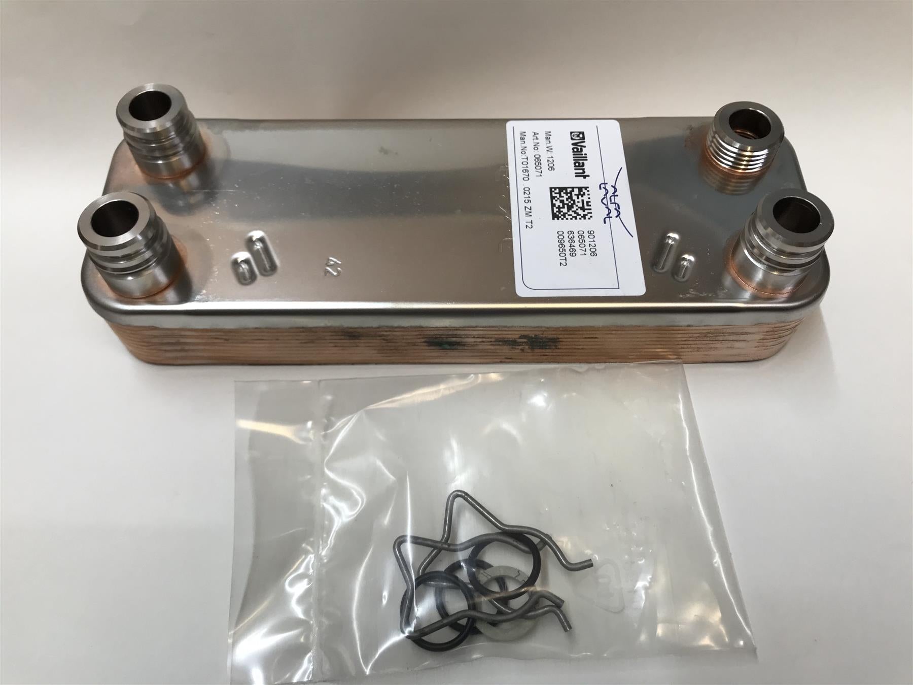 New Vaillant Secondary Heat EXCAHNGER 12 Plate 065088