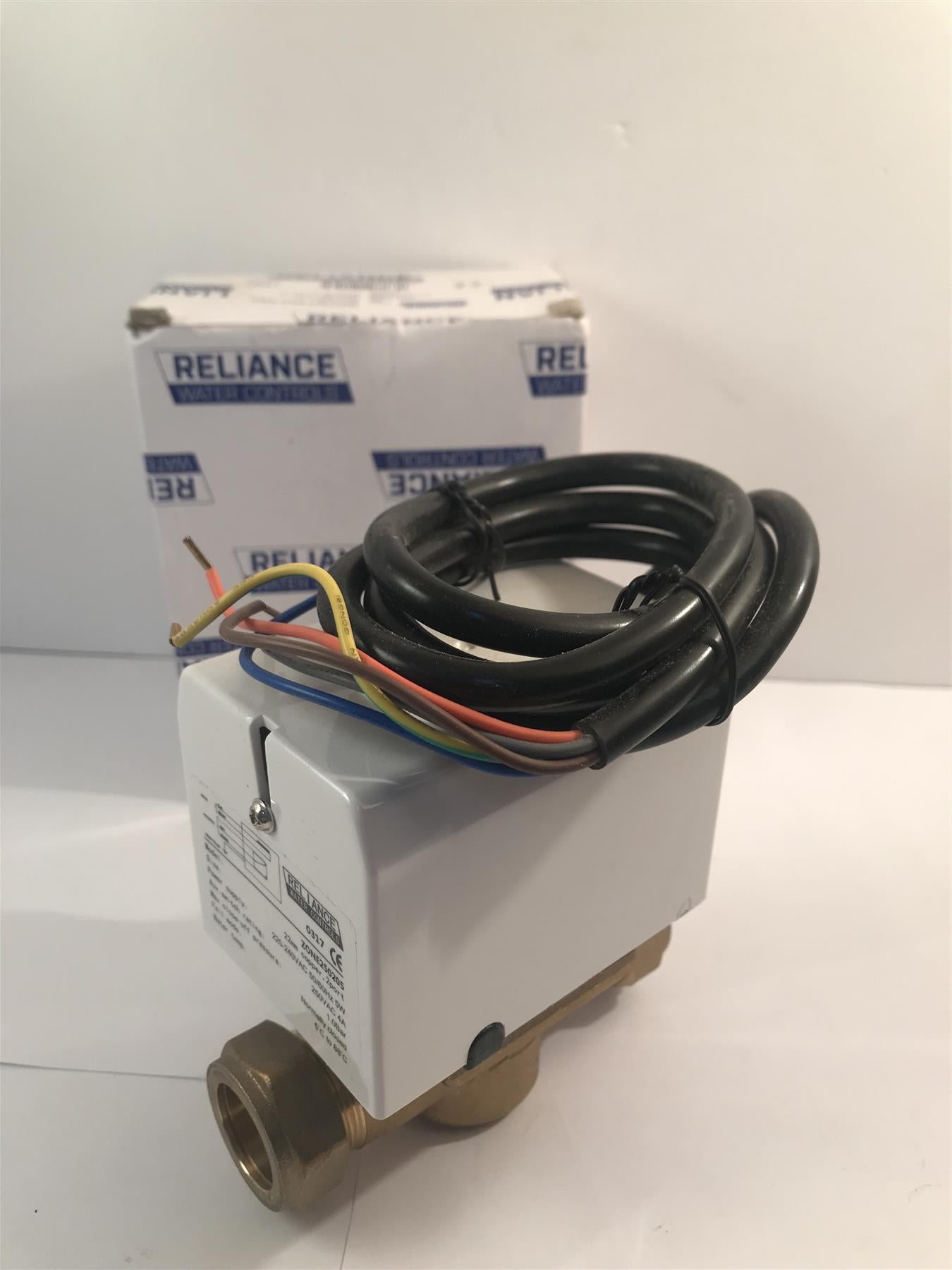 Reliance 2 Port Motorised Zone Valve 22mm  ZONE250205