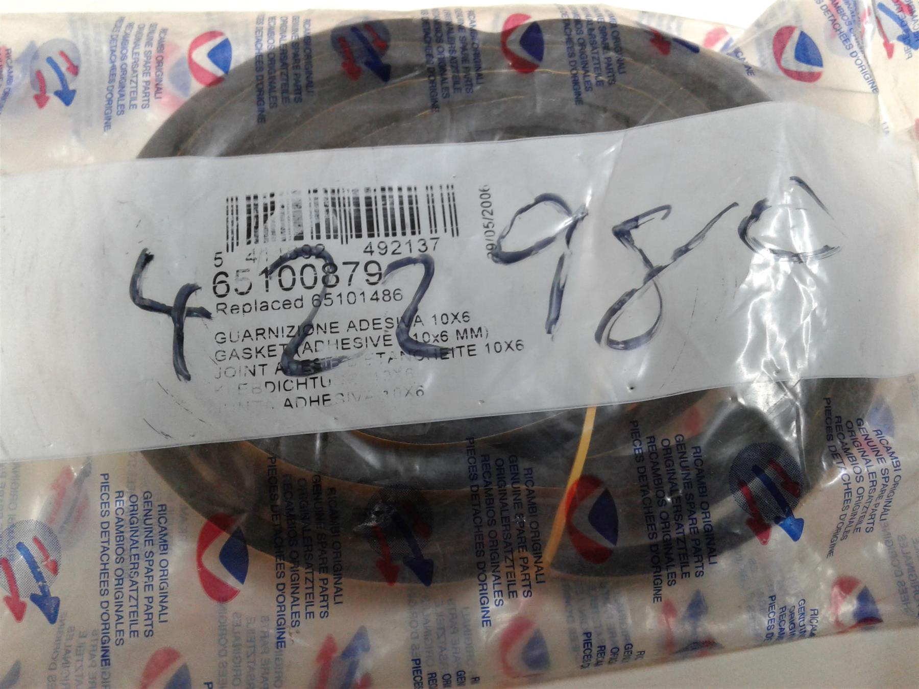 NEW ARISTON 65100879 COMBUSTION CHAMBER SEAL 10X6 157540