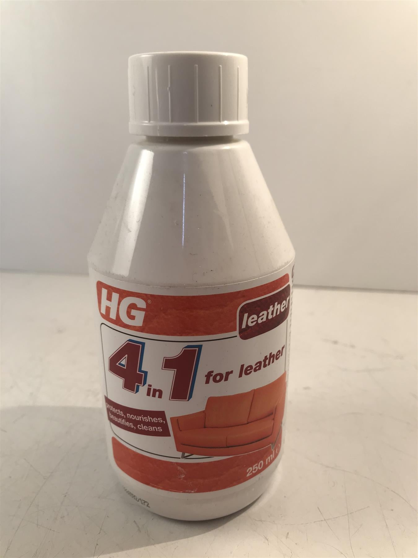 HG 4 In 1 For Leather Cleaner Nourishes Protects 250ml